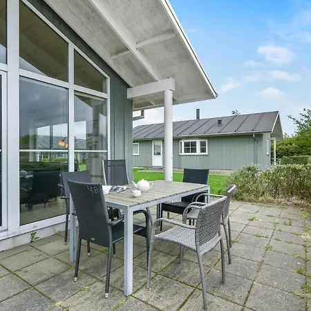 Stunning In With Indoor Swimming Pool *